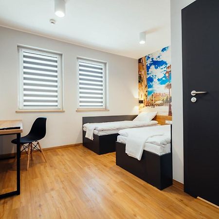 Blue Hotel Калиш Экстерьер фото