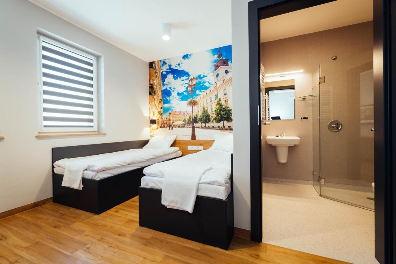 Blue Hotel Калиш Экстерьер фото
